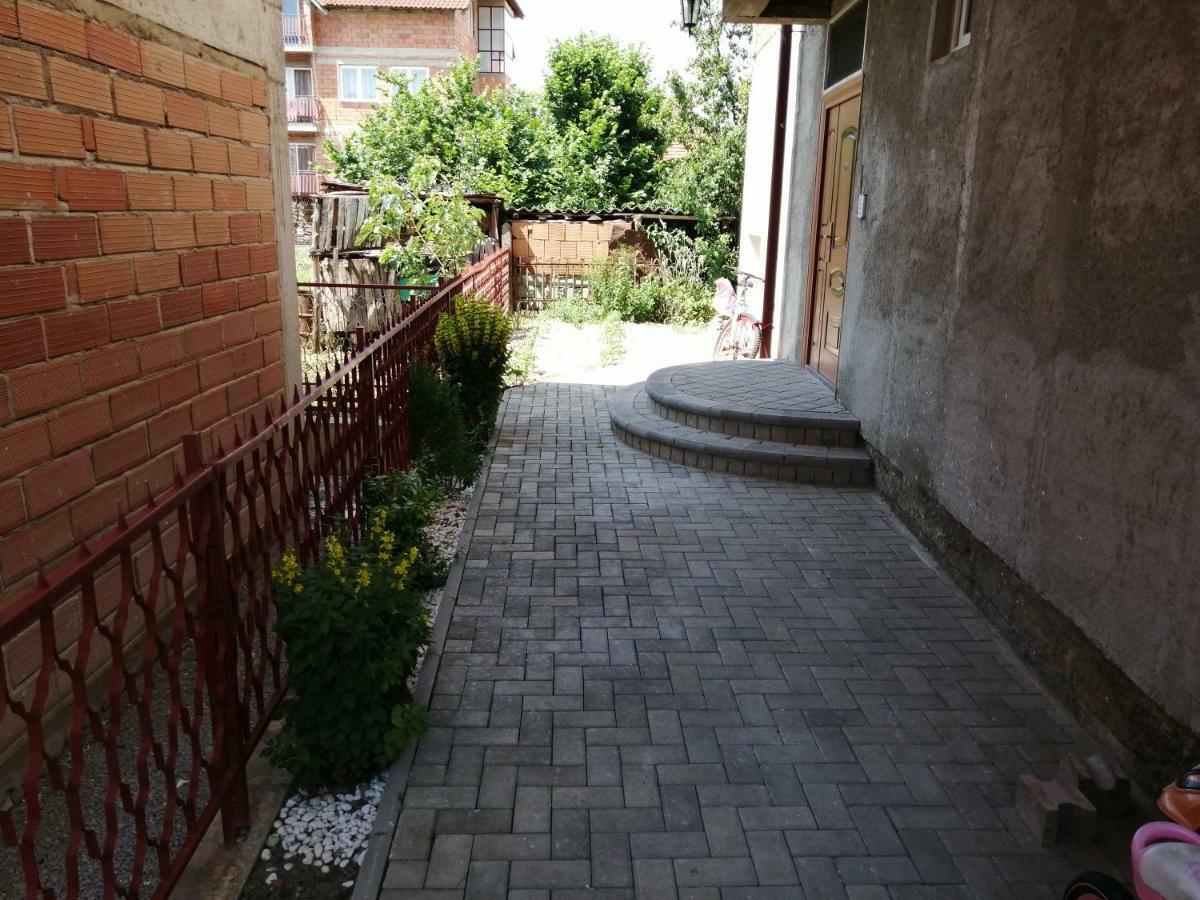 Villa Zora, Apartments Krstanoski โอครีด ภายนอก รูปภาพ