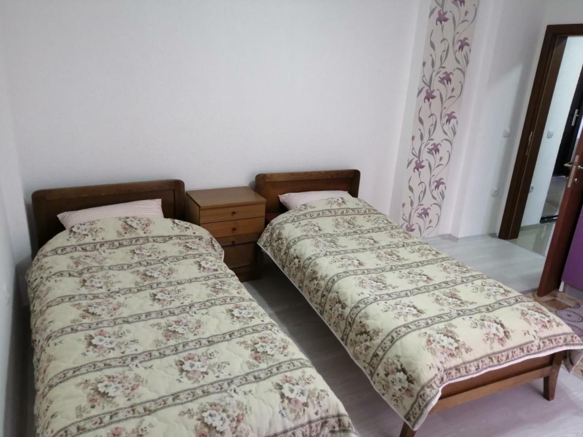 Villa Zora, Apartments Krstanoski โอครีด ภายนอก รูปภาพ